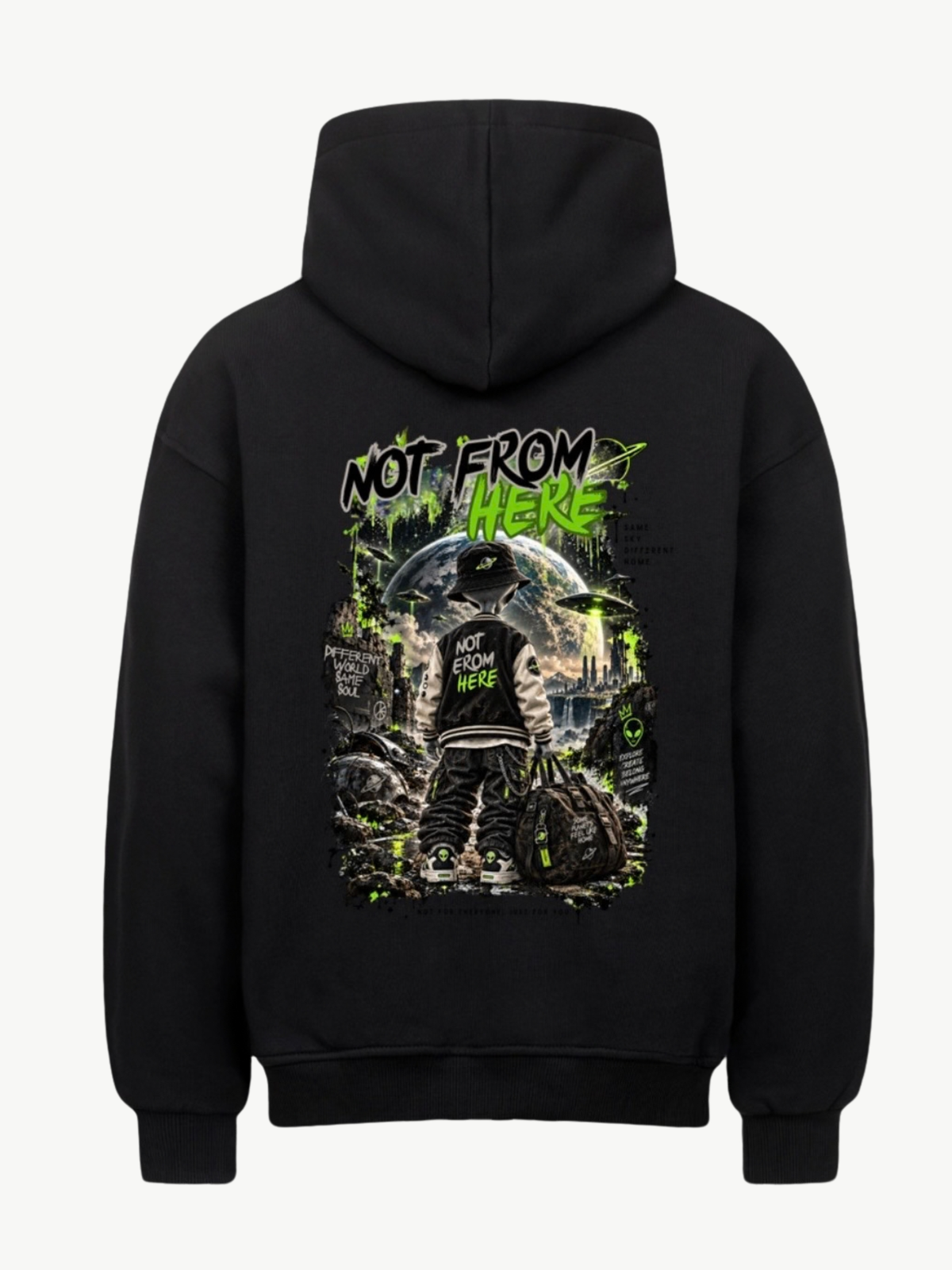 Schwarzer VYFINITY Alien Not From Here Hoodie in Rückenansicht mit großem Alien-Motiv, futuristischer Stadt, grünen Akzenten und dem Schriftzug NOT FROM HERE.