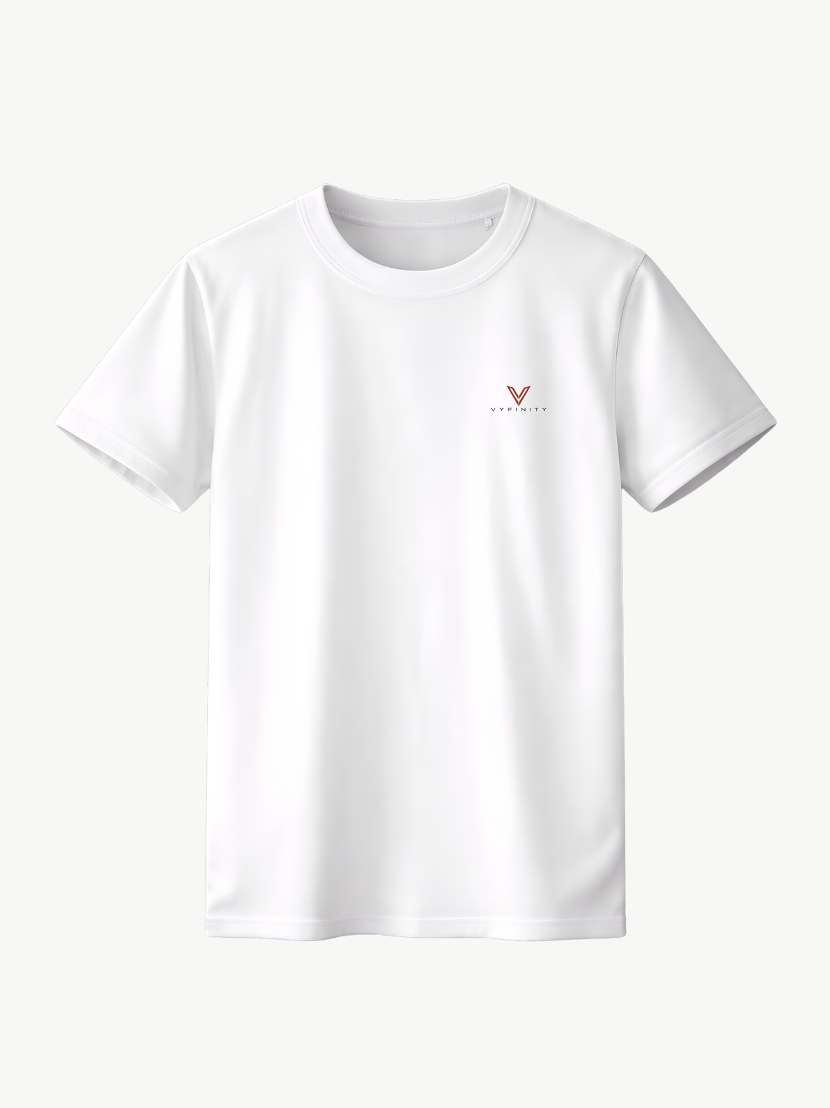 Weißes VYFINITY Premium T-Shirt in Vorderansicht mit minimalistischem rot-schwarzem VYFINITY Logo auf der linken Brust. Cleanes Relaxed-Fit Streetwear-Shirt mit Rundhalsausschnitt und kurzen Ärmeln auf hellem Hintergrund.