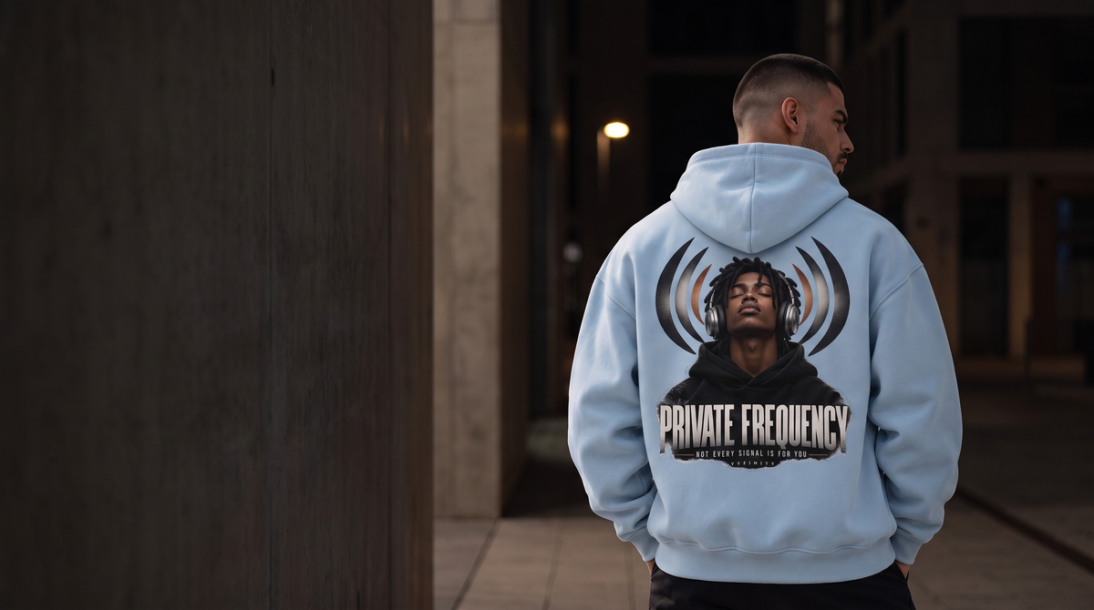 Private Frequency Hoodie Kampagne