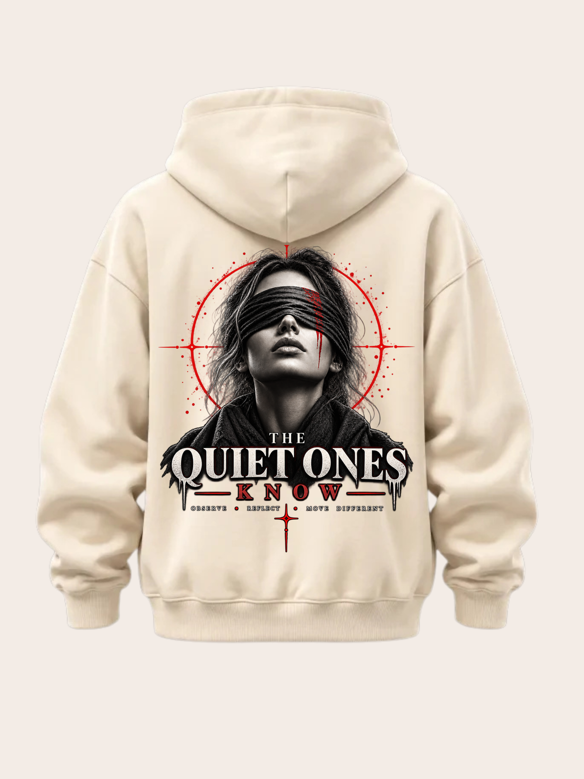 Cremefarbener Oversized Hoodie in Rückansicht mit großem „THE QUIET ONES KNOW“-Backprint, schwarz-weißem Frauenporträt mit Augenbinde sowie roten grafischen Akzenten.