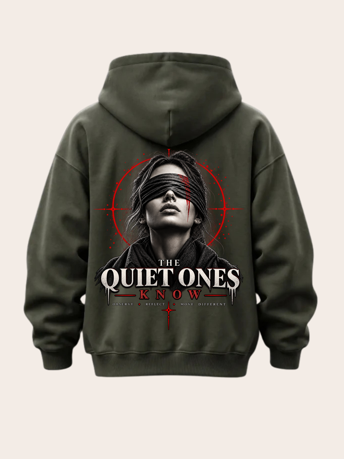 Olivgrüner Oversized Hoodie mit großem THE QUIET ONES KNOW Rückenprint, Frauenporträt mit schwarzer Augenbinde sowie roten und schwarzen grafischen Elementen.