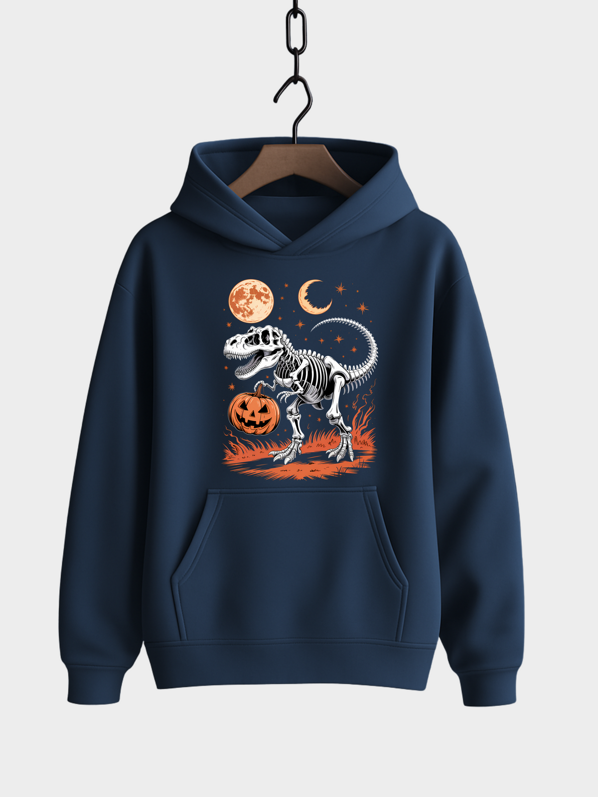 Dunkelblauer Halloween Hoodie auf Kleiderbügel mit T-Rex-Skelett Design, orangem Kürbis, Vollmond, Halbmond und Sternen.