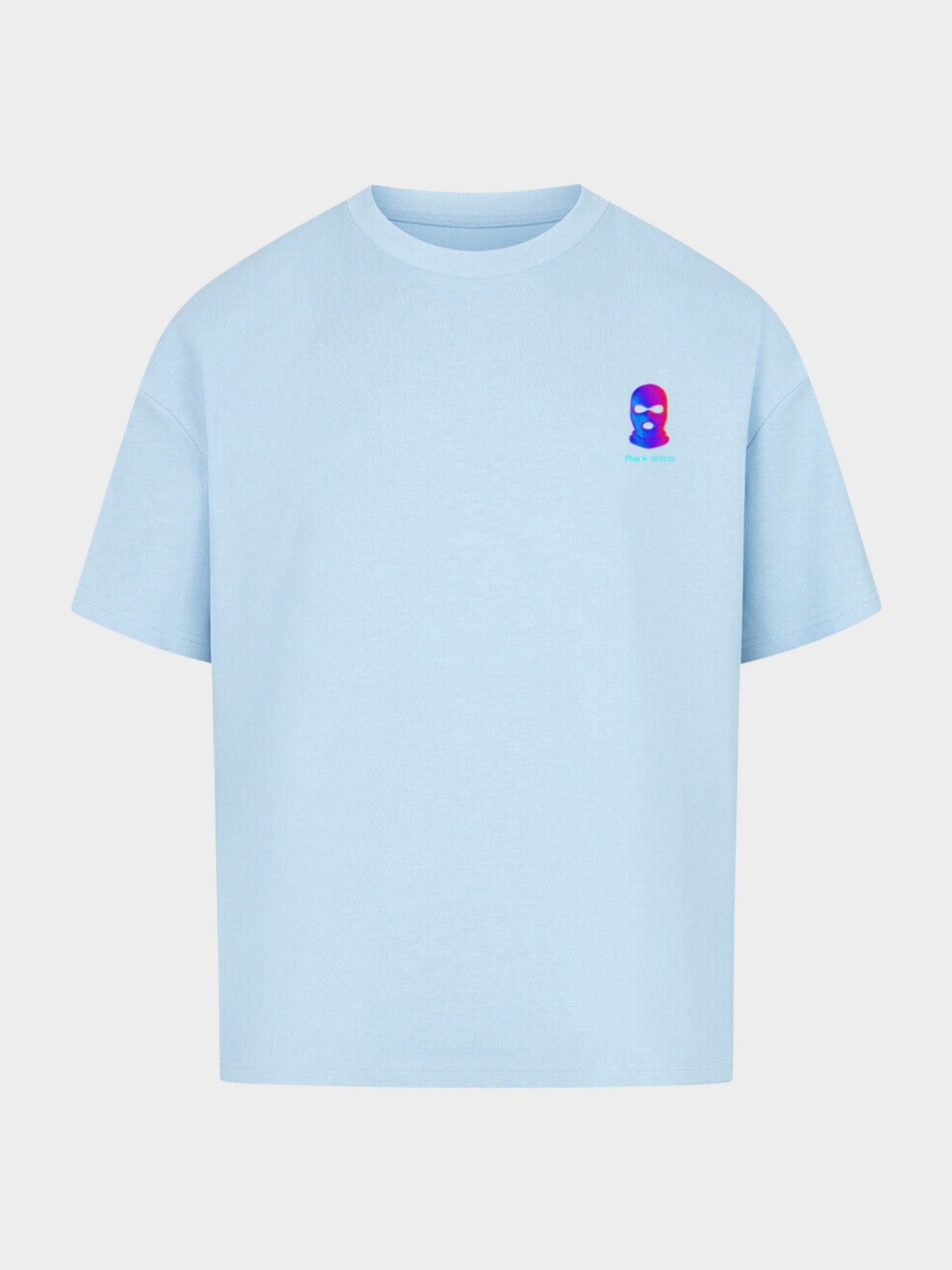 Vyfinity City Noise T-Shirt in Hellblau, Oversize Fit, Vorderansicht. Schlichtes Urban Streetwear Shirt im Loose Fit mit kleinem Masken-Logo-Print in Neonfarben auf der Brust. Minimalistisches Frontdesign, modernes Statement Piece.