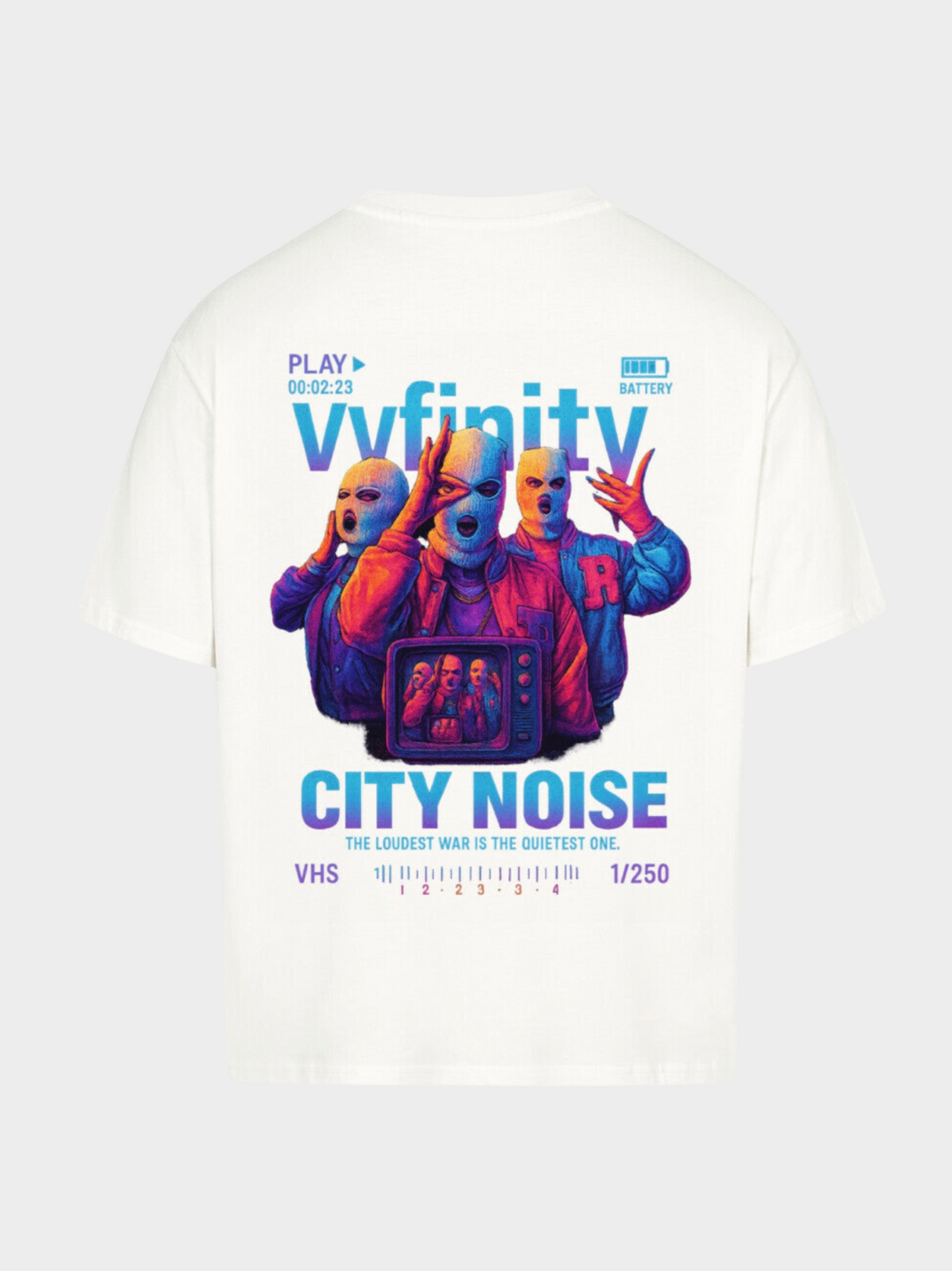 Vyfinity City Noise T-Shirt in Weiß, klassische Passform, Rückansicht. Großer bunter Backprint mit maskierten Figuren, VHS-Elementen und City Noise Schriftzug. Limitierte Streetwear Edition 1/250.