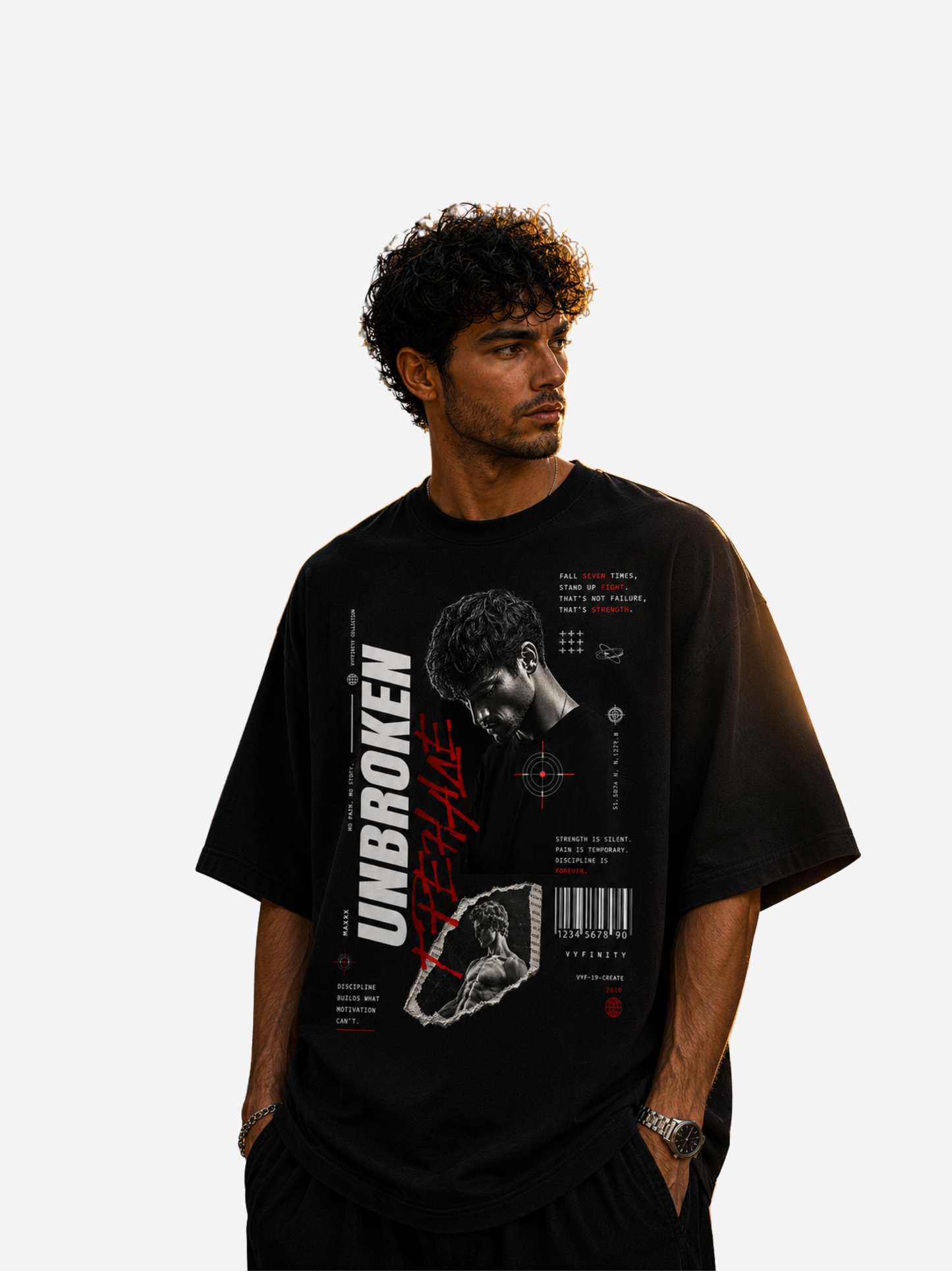 Junger Mann trägt ein schwarzes Vyfinity Oversized T-Shirt mit großem „Unbroken“ Frontprint. Das Premium Streetwear-Design kombiniert ein monochromes Männerporträt, rote Typografie, Barcode, technische Grafikelemente und motivierende Statements auf hochwertiger Baumwolle. Modernes Urban Fashion T-Shirt mit lockerem Oversized Fit für Damen und Herren.