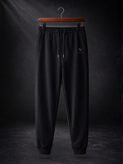 VYFINITY Black Edition – Signature Set (Hoodie + Jogger)