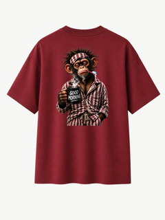 Burgunderrotes VYFINITY T-Shirt in Rückansicht mit großem „Good Morning“-Affenmotiv. Der Affe trägt einen rot-weiß gestreiften Schlafanzug, hält eine dampfende schwarze „GOOD MORNING“-Kaffeetasse und hat eine Zahnbürste im Mund. Produktfreisteller vor hellem Hintergrund.