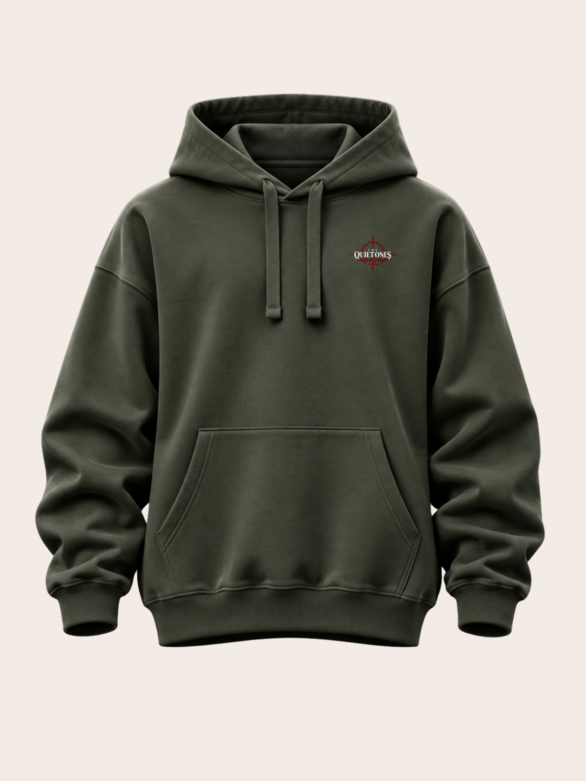 Olivgrüner Oversized Hoodie mit Kapuze, Kängurutasche und kleinem THE QUIET ONES KNOW Brustprint in Schwarz, Weiß und Rot.