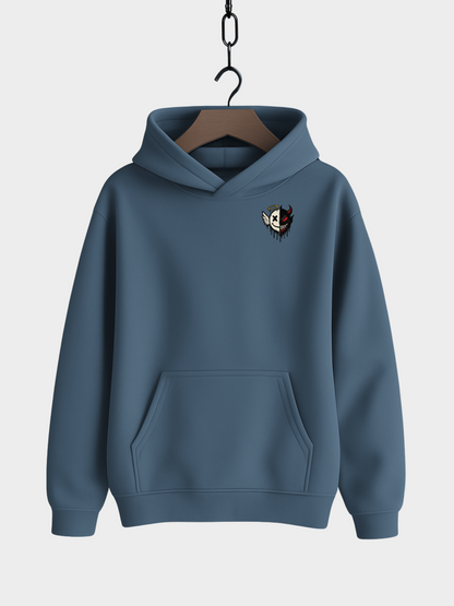 Vyfinity Oversize Hoodie in Stahlblau mit kleinem Brustprint – Engel und Teufel Half Face Design, Unisex Hoodie mit Kapuze und Bauchtasche im Streetwear Look.