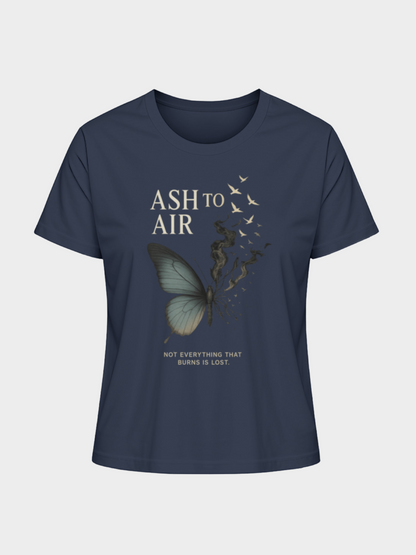 Dunkelblaues Vyfinity T-Shirt mit künstlerischem Schmetterlingsmotiv, Rauch der sich in Vögel verwandelt, dazu der Spruch „Ash to Air – Not everything that burns is lost“. Mystisches Graphic Tee für Kunst- und Naturfans.