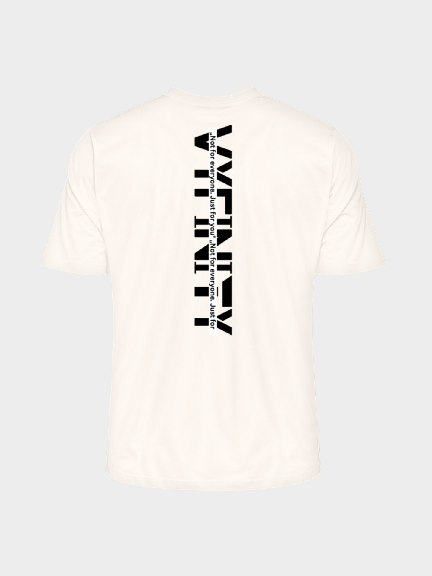 Vyfinity Oversize T-Shirt in Off-White, Rückseite mit großem schwarzen vertikalen Vyfinity Logo und Text "Not for everyone. Just for you." Moderner Streetwear Look.