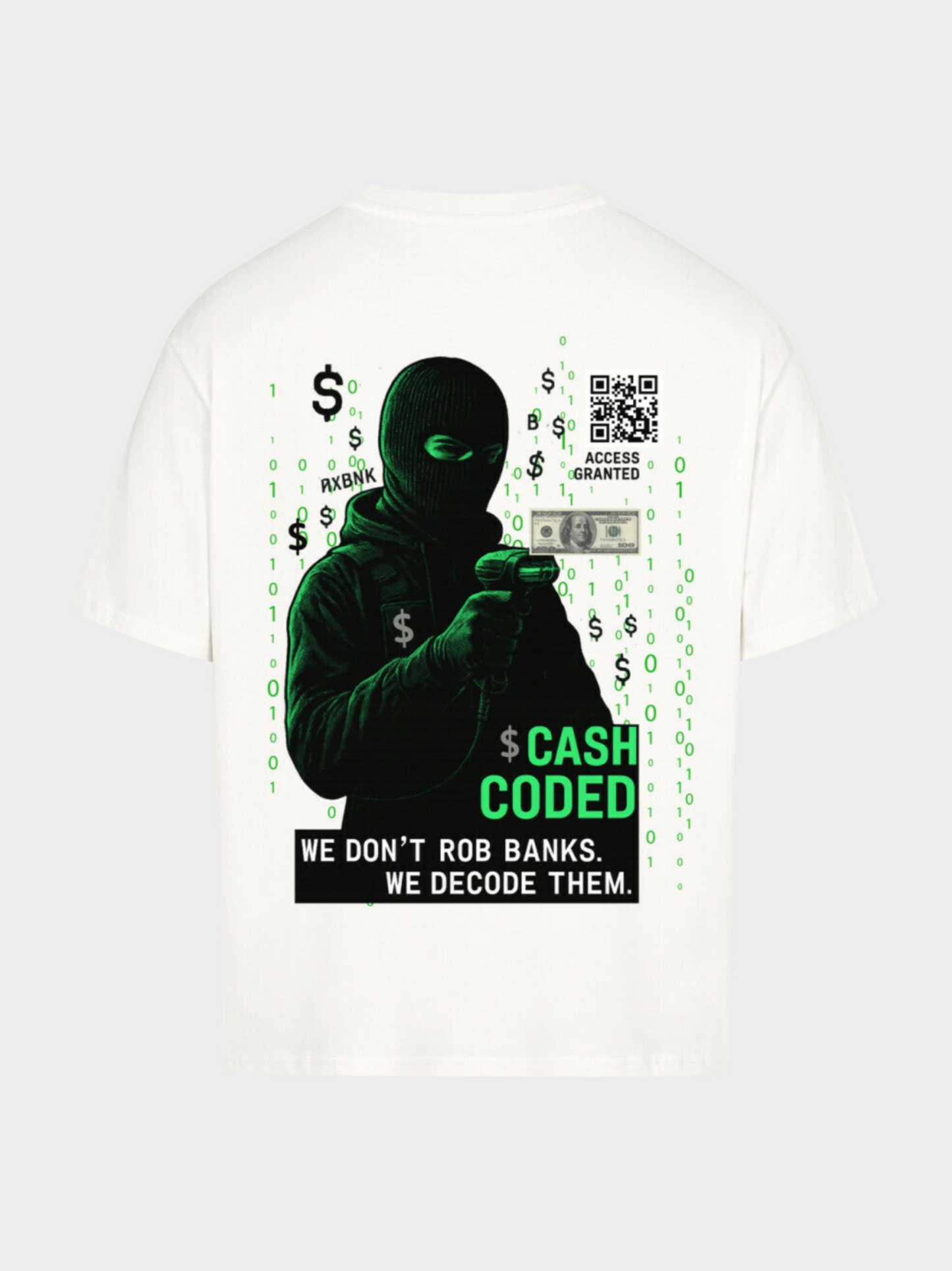 Weißes Vyfinity T-Shirt „Cash Coded“ mit großem Hacker-Grafikprint, QR-Code, Dollarzeichen und dem Slogan „We don’t rob banks. We decode them.“ auf der Rückseite.