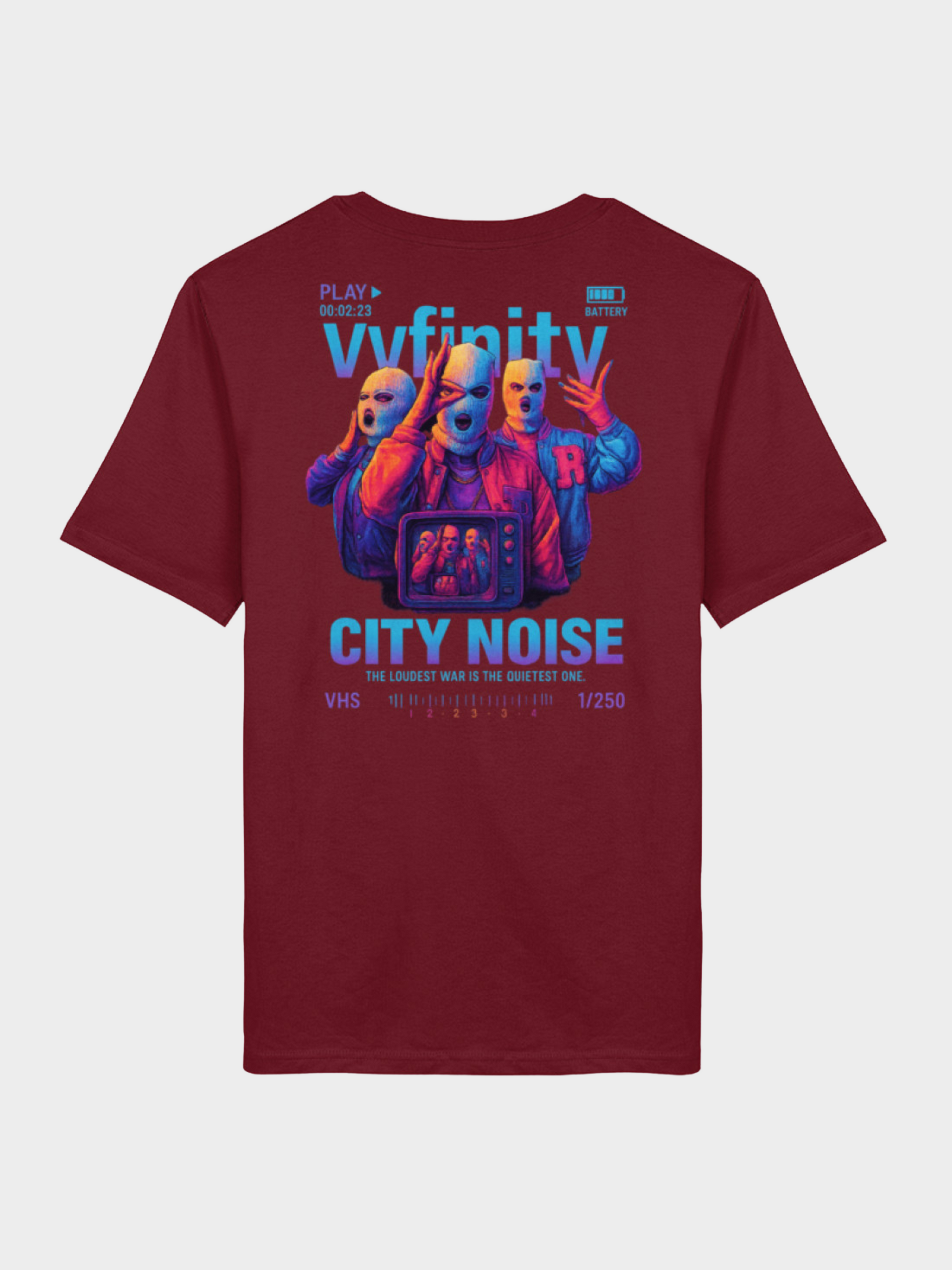 Vyfinity City Noise T-Shirt in Bordeaux, Rückseite, mit großem neonfarbenen Print: maskierte Figuren vor einem Retro-TV, blau-rote Typografie und VHS-Details im Streetwear-Style.