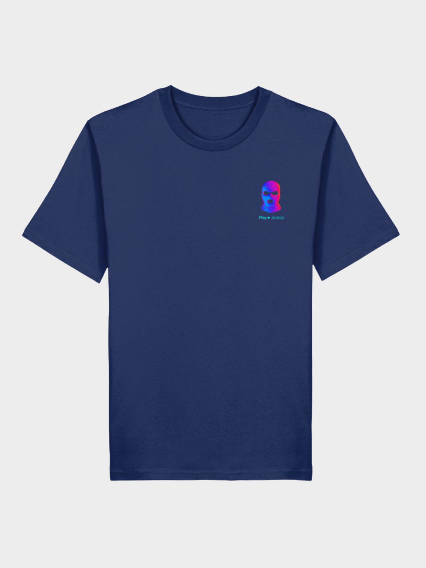 Vyfinity City Noise T-Shirt in Navy Blau, Vorderseite mit kleinem Brust-Print: neonfarbene Balaklava-Maske in Pink-Blau mit VHS-Style Effekt und Play-Icon.