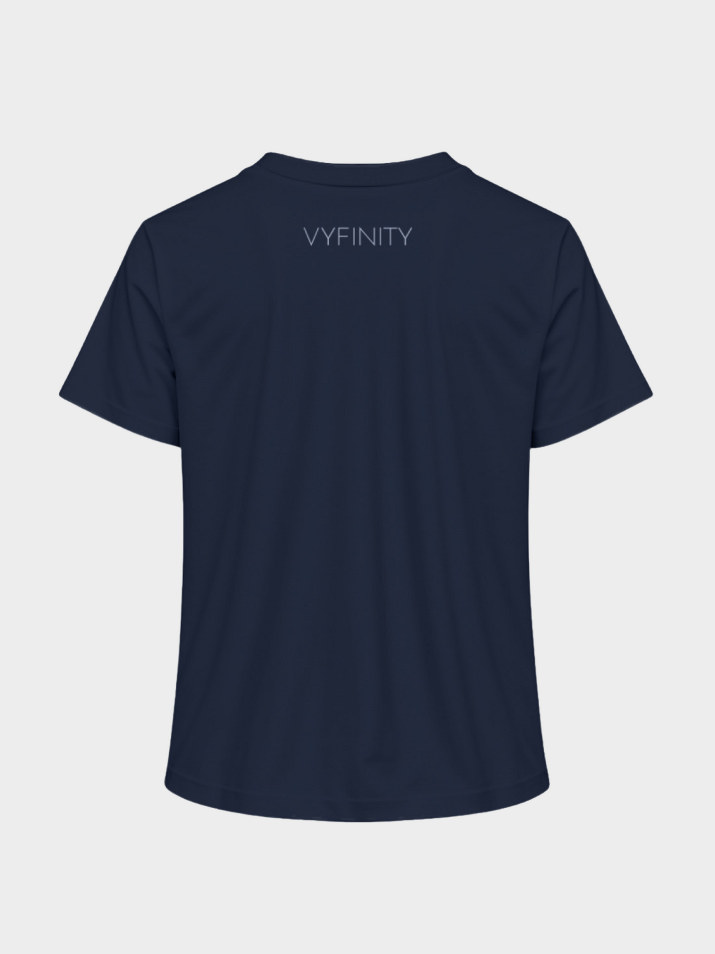 Vyfinity Classic T-Shirt in Navy Blau, Rückansicht mit kleinem Vyfinity Logo im Nackenbereich. Minimalistisches Damen Basic-Shirt für Streetwear, Freizeit und Casual Looks.