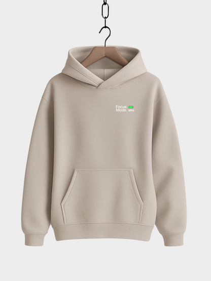 Vyfinity Focus Mode Hoodie in Desert Dust mit minimalistischem Schriftzug „Focus Mode“ und Ladebalken – Unisex Streetwear Hoodie aus weichem Material
