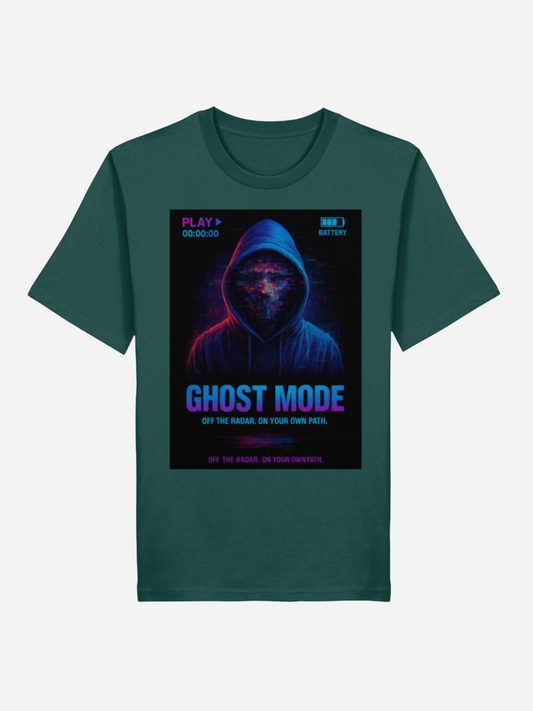 Vyfinity Ghost Mode T-Shirt in Dunkelgrün mit futuristischem Hoodie-Design, glitch-effect Gesicht und Slogan „Ghost Mode – Off the Radar. On Your Own Path.“.