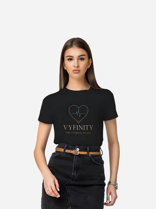 Vyfinity Damen T-Shirt in Schwarz mit Herz- und Puls-Logo – elegantes Design mit der Aufschrift „The Eternal Pulse“