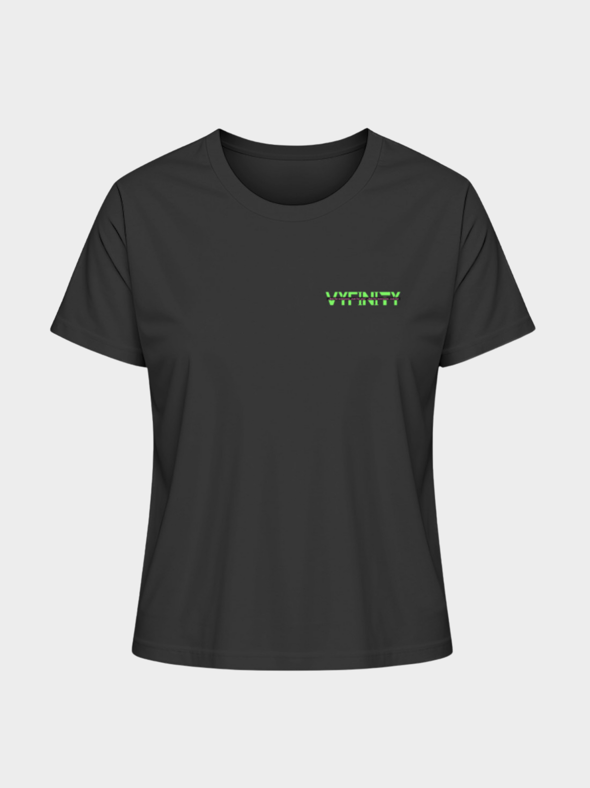 Vyfinity Logo T-Shirt in Schwarz, Vorderansicht. Minimalistisches Streetwear-Design mit kleinem Vyfinity-Logo in Neon-Grün auf der linken Brust. Moderner und urbaner Look.