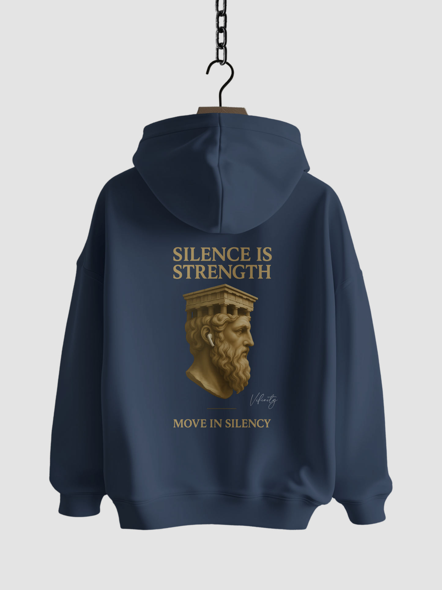 Vyfinity Move in Silency Hoodie in French Navy – Rückseite mit goldener Statue und Claim Silence is Strength