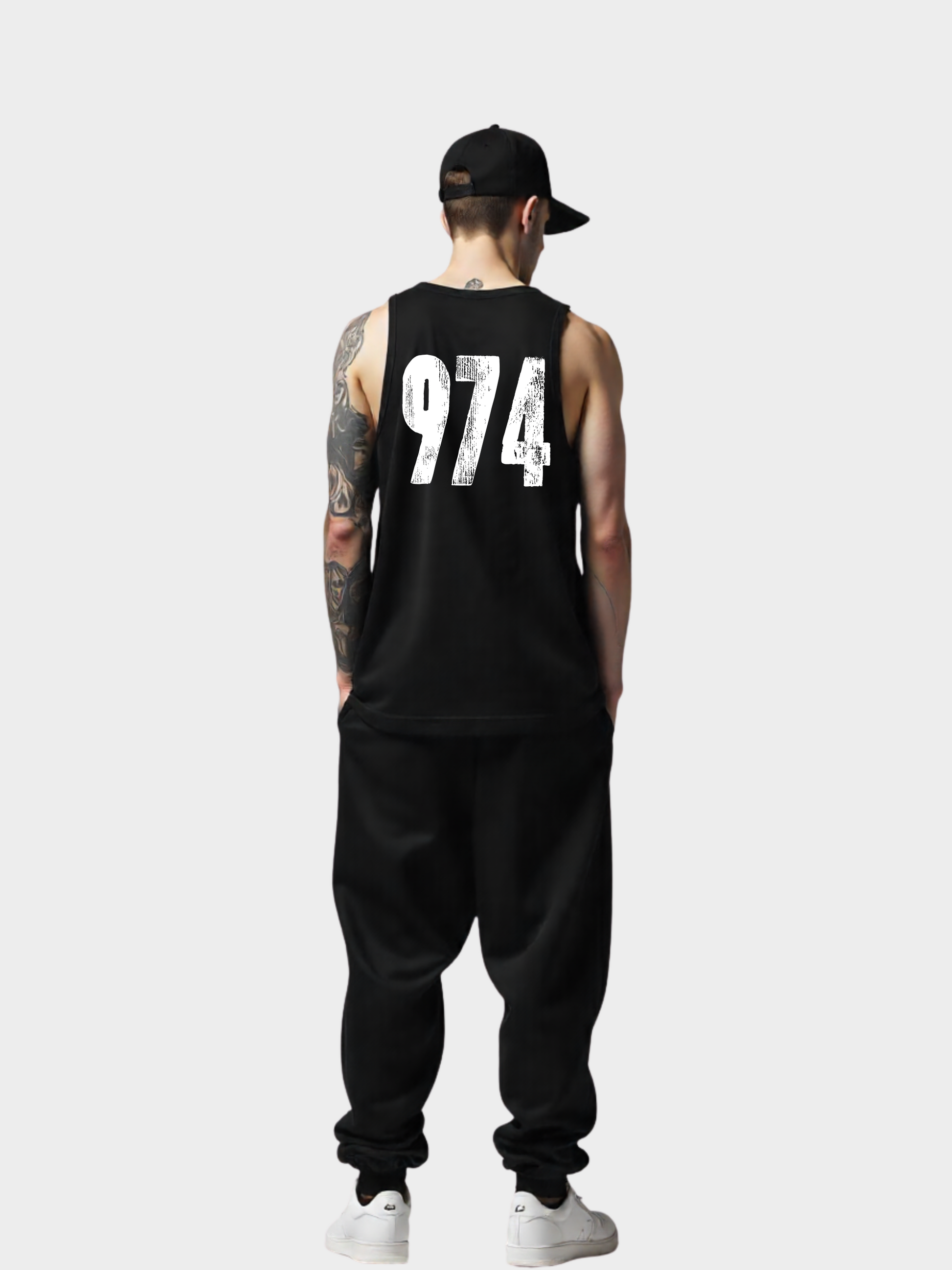 Vyfinity Omertà Tanktop in Schwarz – Unisex Gym & Streetwear Tanktop mit Rückendruck 974 für Sport, Training und Freizeit