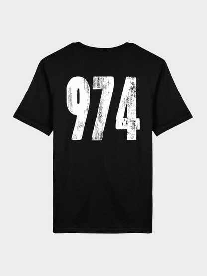 Vyfinity Omertà T-Shirt in Schwarz mit großem 974-Print auf der Rückseite