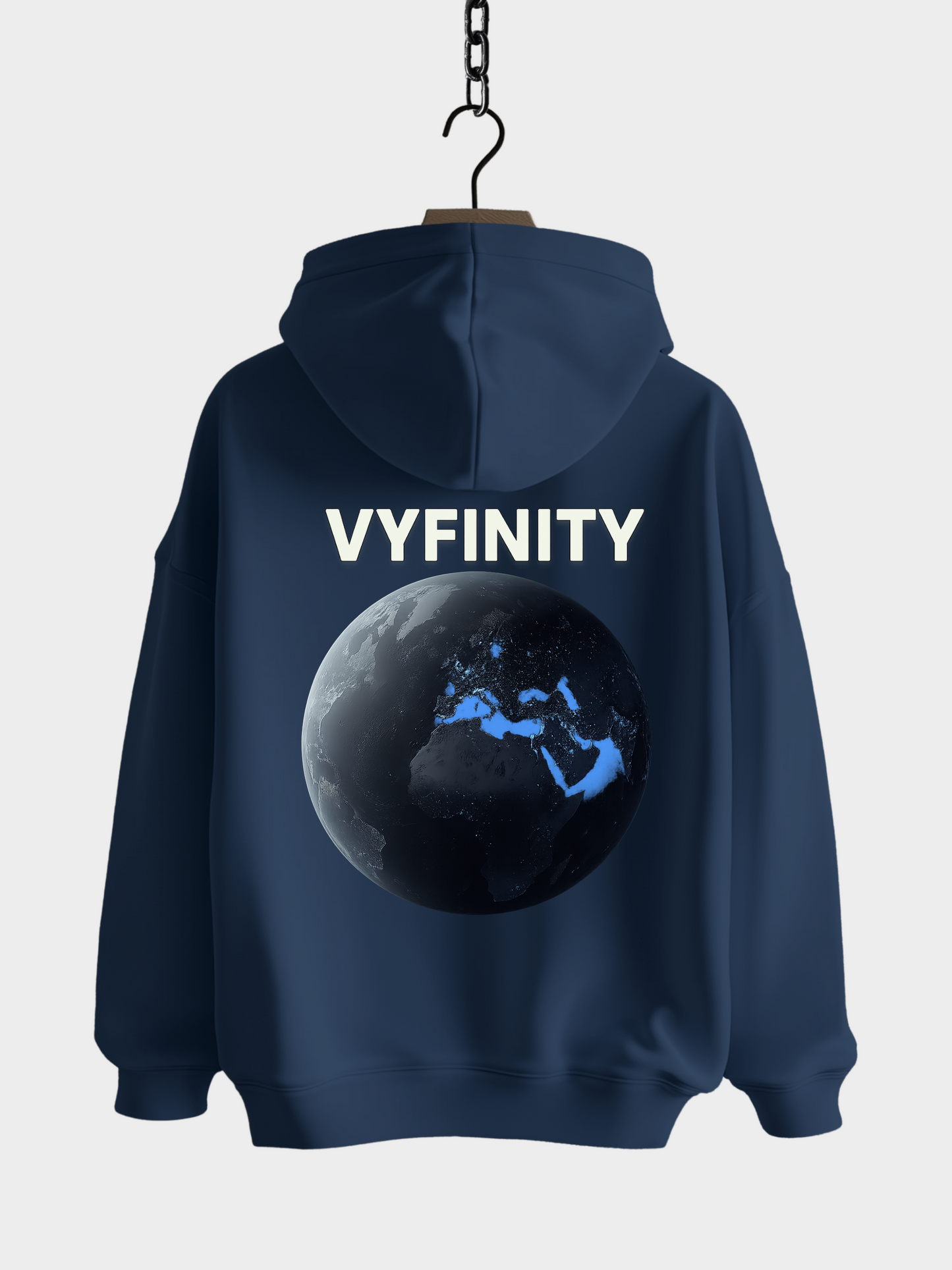 Vyfinity Planet Hoodie in Farbe French Navy mit großem Erde-Motiv und leuchtenden Kontinenten auf dem Rücken, modernem Rückenprint und Streetwear-Design – Unisex Kapuzenpullover im Oversized-Look