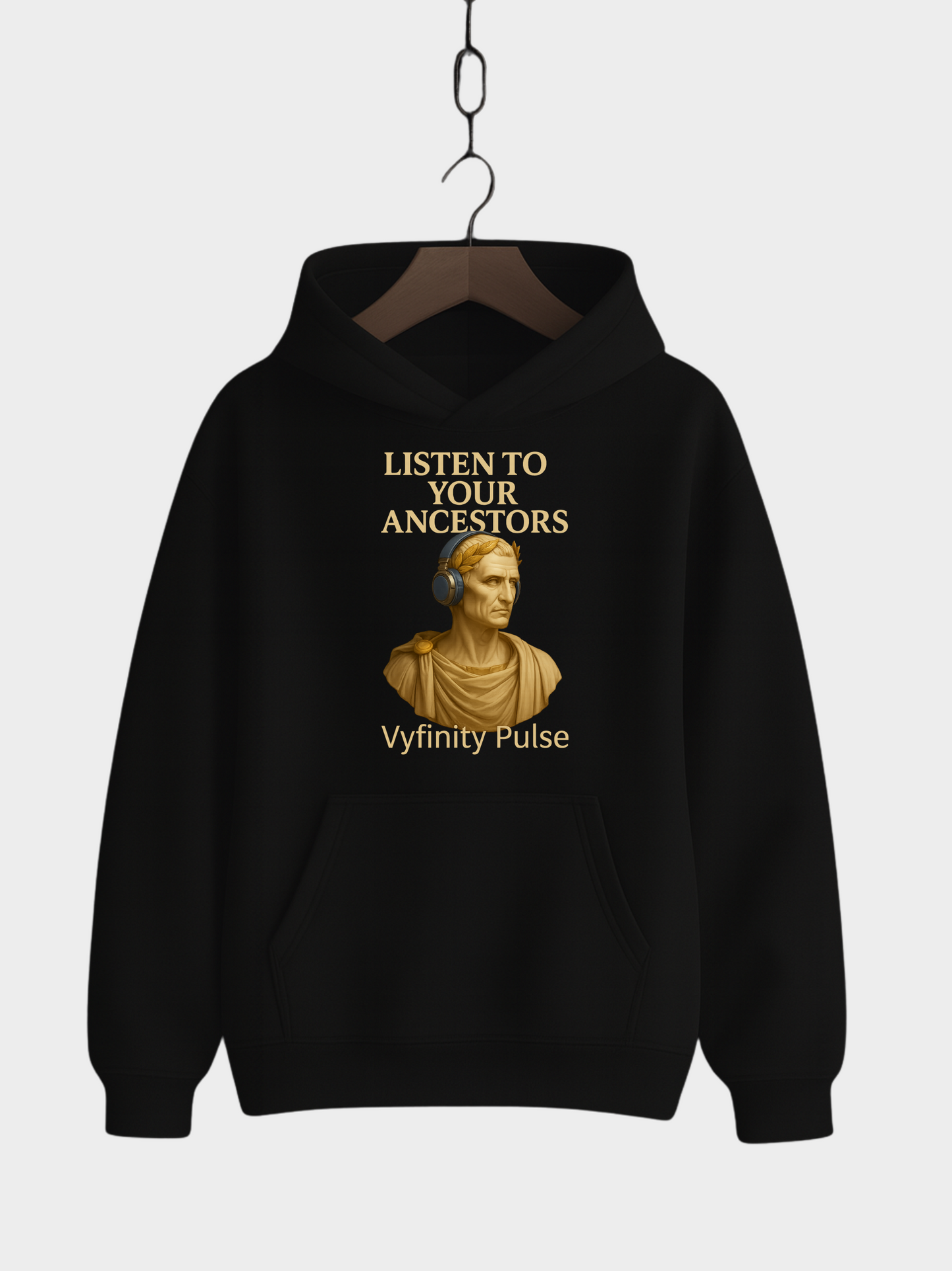 Vyfinity Pulse Hoodie Schwarz – Listen to Your Ancestors Kapuzenpullover mit goldener Statue und Kopfhörern Streetwear Unisex