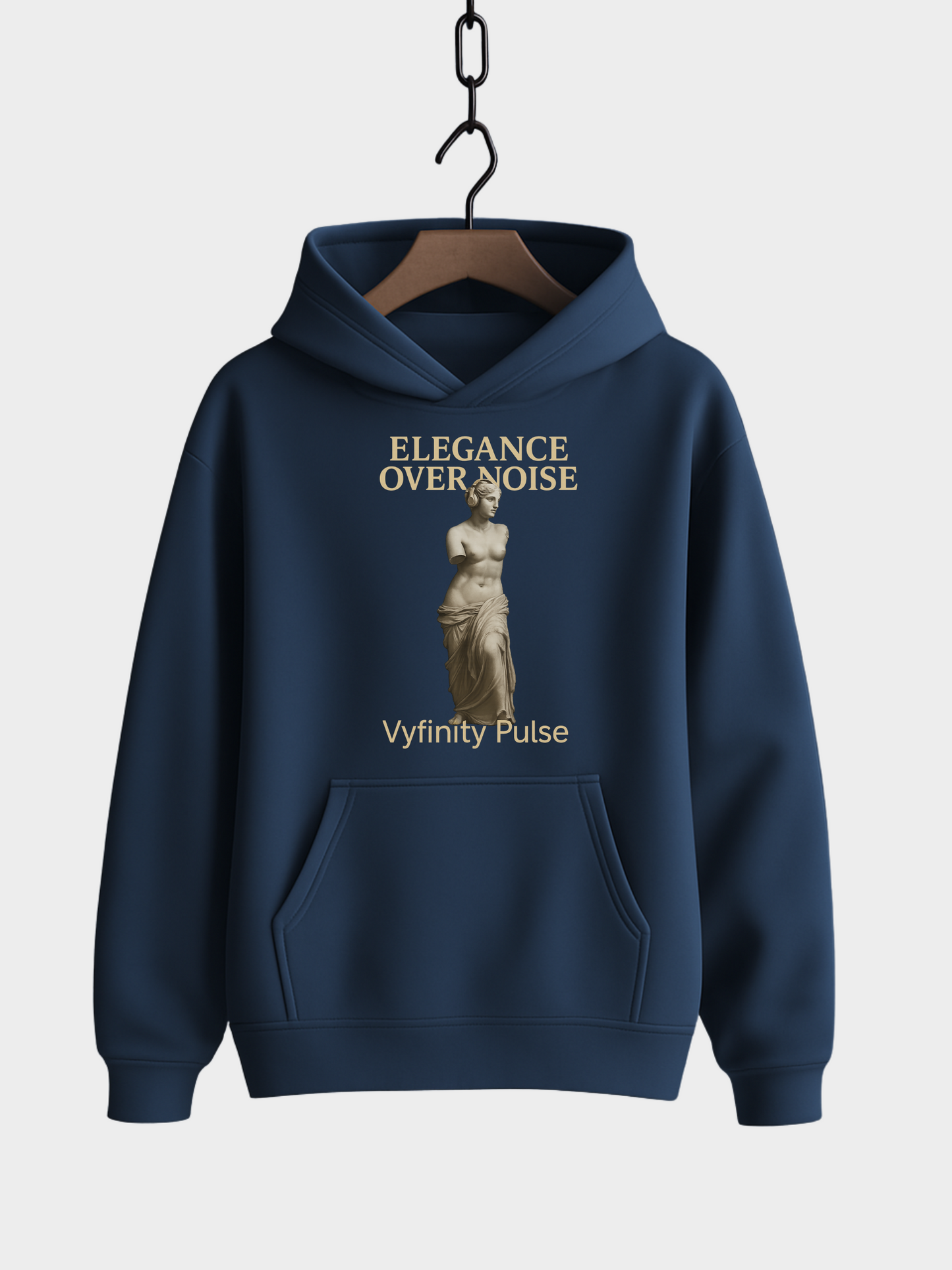 Navy Blue Hoodie Vyfinity Pulse Elegance Over Noise mit goldener Statue und Schriftzug