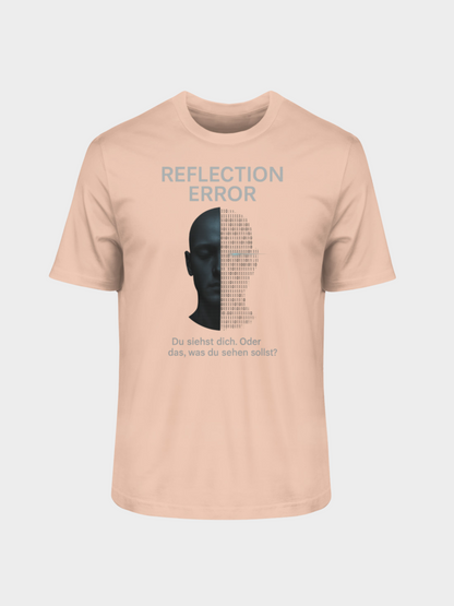 Vyfinity Reflection Error T-Shirt in Apricot, Frontansicht. Statement-Design mit schwarzem Gesicht, halb von Binärcode überlagert. Über dem Motiv der Schriftzug REFLECTION ERROR, darunter der Satz „Du siehst dich. Oder das, was du sehen sollst?“. Modernes Unisex-Shirt in frischer Pastellfarbe.