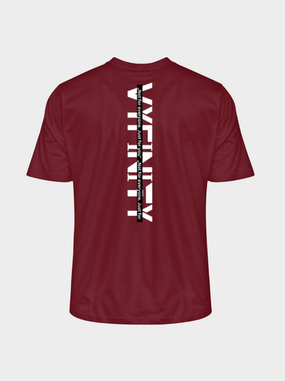 Vyfinity Oversize T-Shirt in Burgundy Rot, Rückseite mit großem vertikalem VYFINITY Logo und Slogan „Not for everyone. Just for you.“ – Urban Streetwear Style für Herren und Damen.